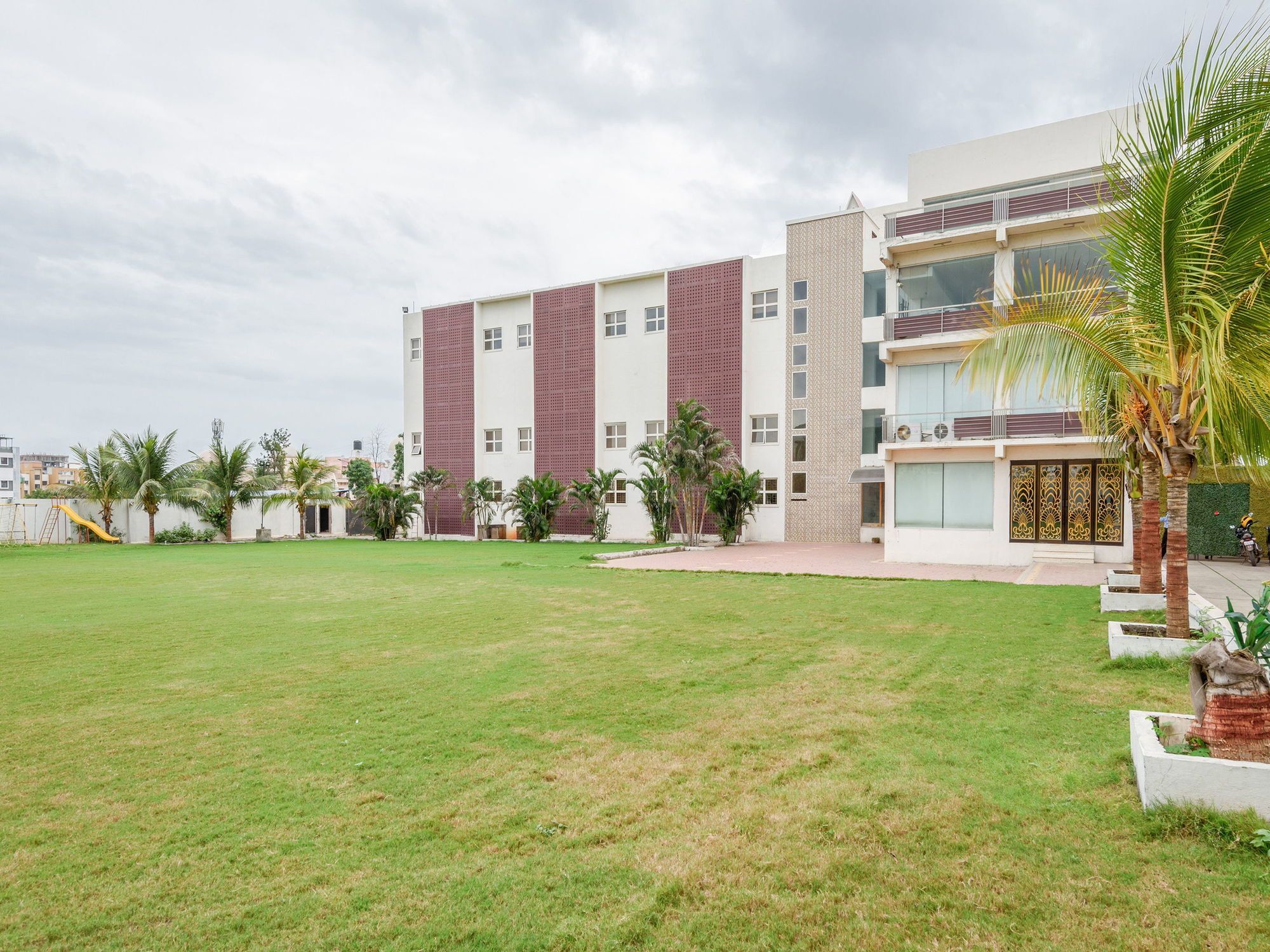 Oyo 14068 Rendezvous Resorts Aurangabad  Ngoại thất bức ảnh